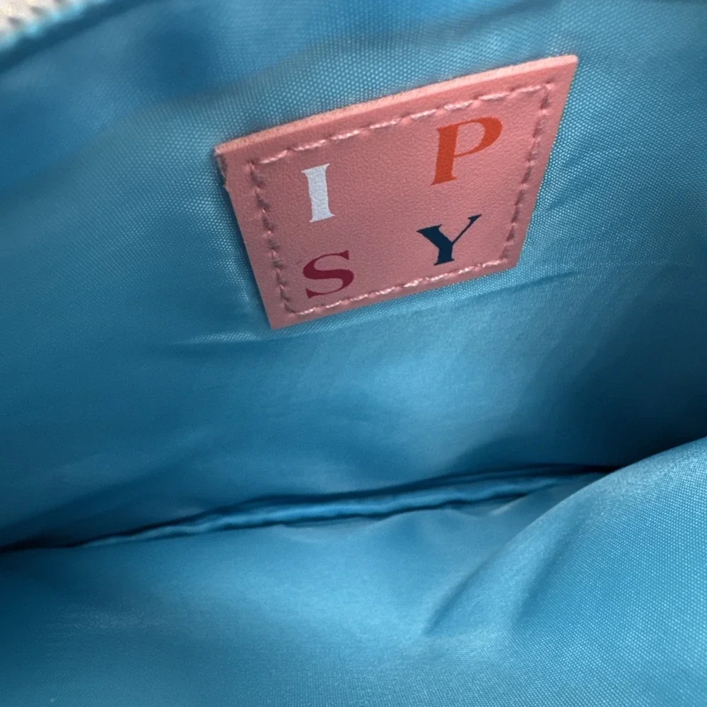 Ipsy Stay Golden Gold Glam Makeup Zipper Closure‎